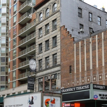 125 E 23rd St New York NY  10010