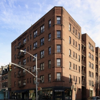 125 Christopher St New York NY  10014