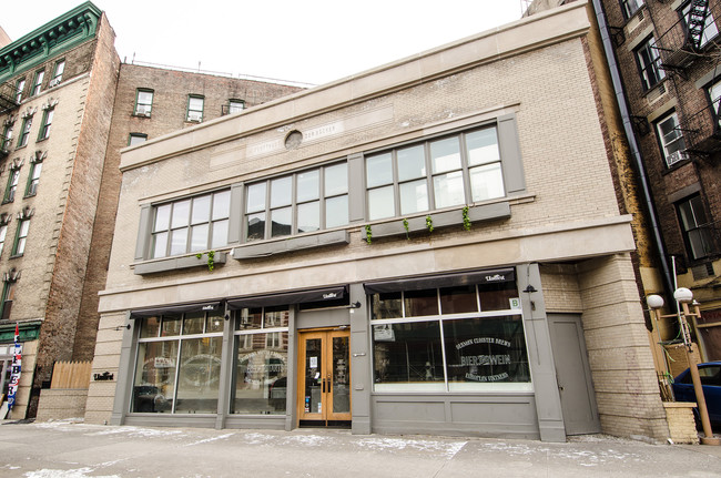 137 7th Ave S New York NY 10011