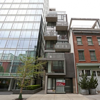 163 Charles St New York NY  10014