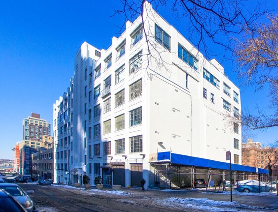 211 W 61st St New York NY 10023