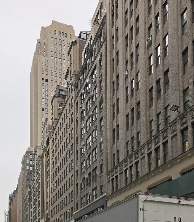 252 W 38th St New York NY 10018