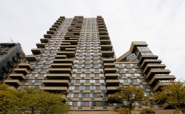 2567 Broadway New York NY 10025