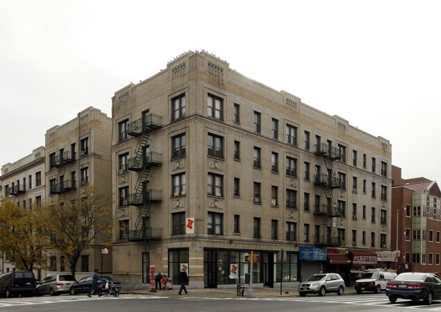 4876 Broadway New York NY 10034