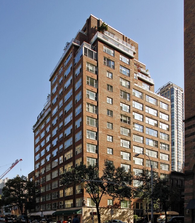 825 Lexington Ave New York, NY 10065