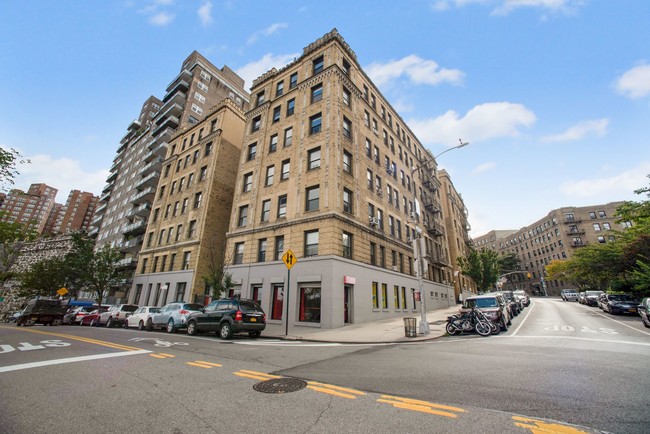 875 W 181st St New York NY 10033
