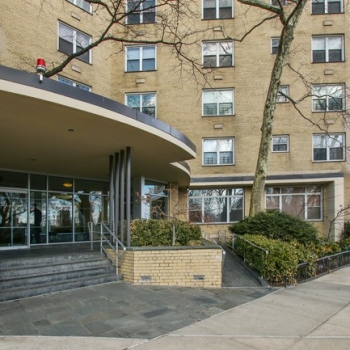200 E End Ave New York NY  10128