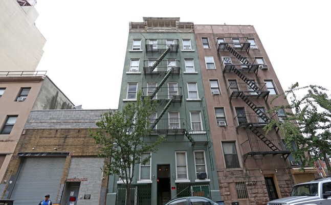 452 W 36th St New York NY 10018